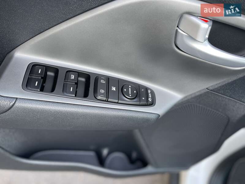 Внедорожник / Кроссовер Kia Niro 2021 в Хмельницком