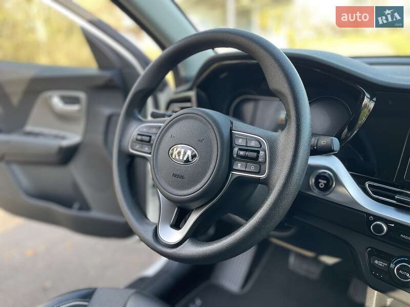 Внедорожник / Кроссовер Kia Niro 2021 в Хмельницком