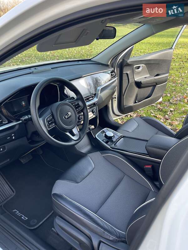 Внедорожник / Кроссовер Kia Niro 2021 в Хмельницком