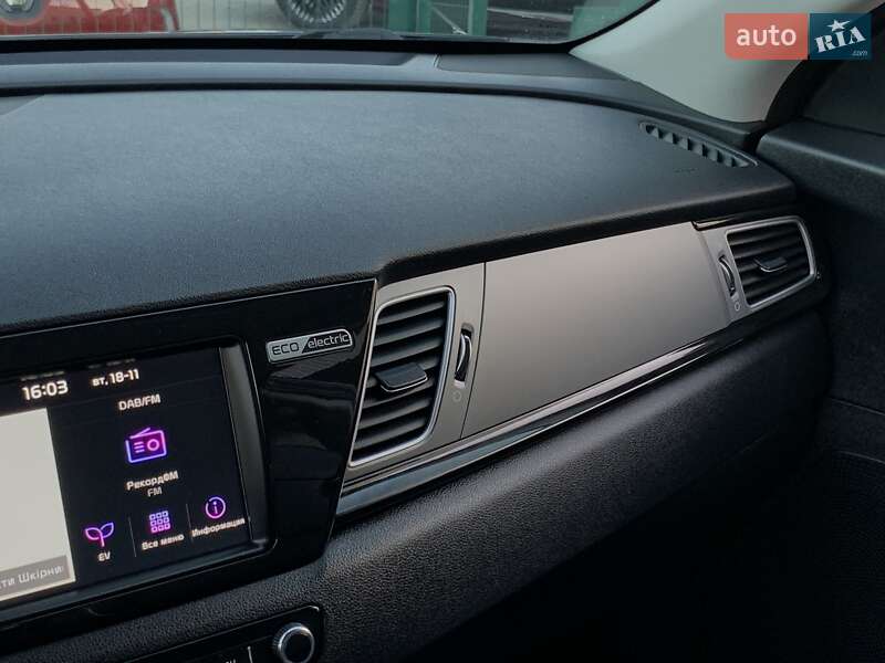 Внедорожник / Кроссовер Kia Niro 2020 в Бердичеве