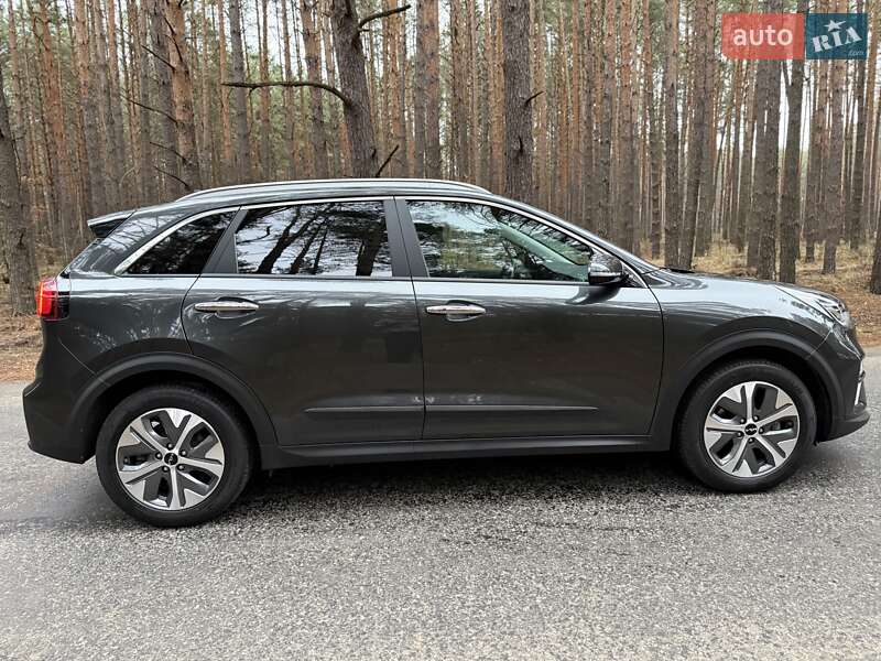 Внедорожник / Кроссовер Kia Niro 2022 в Киеве фото 4 Внедорожник / Кроссовер Kia Niro 2022 в Киеве