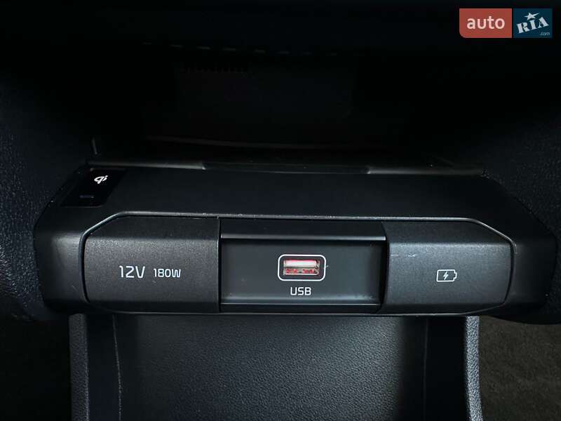 Внедорожник / Кроссовер Kia Niro 2021 в Львове