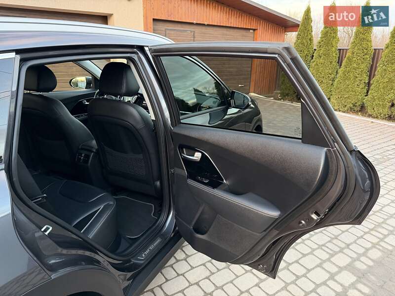 Внедорожник / Кроссовер Kia Niro 2020 в Черновцах