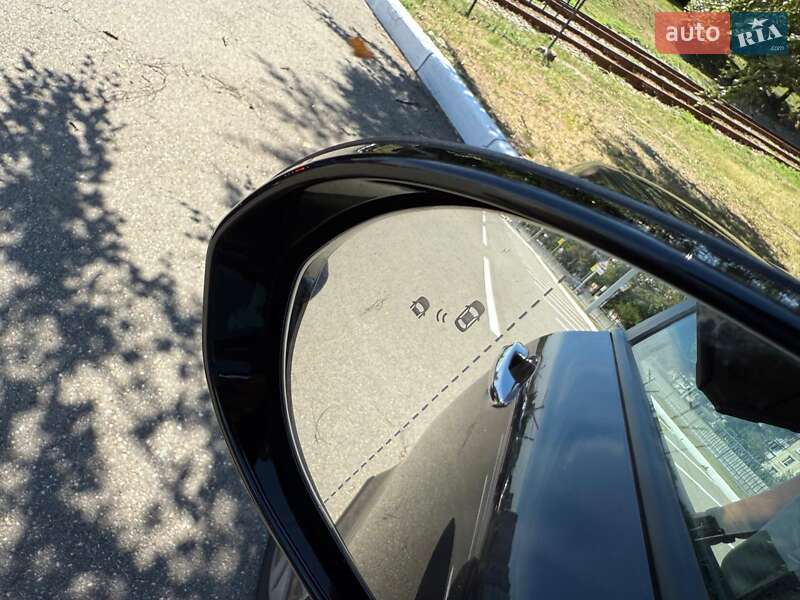 Внедорожник / Кроссовер Kia Niro 2020 в Краснограде