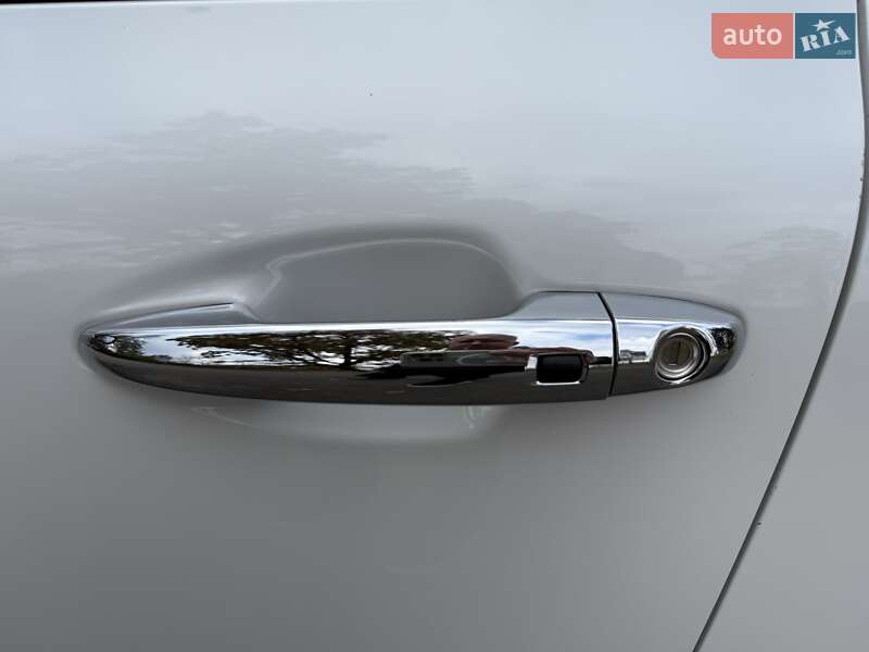 Внедорожник / Кроссовер Kia Niro 2020 в Ровно