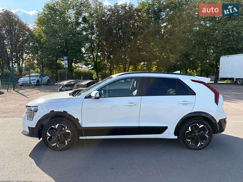 Внедорожник / Кроссовер Kia Niro 2023 в Ровно