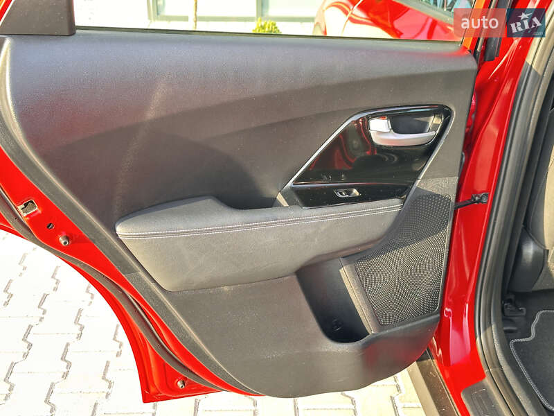 Внедорожник / Кроссовер Kia Niro 2020 в Тернополе