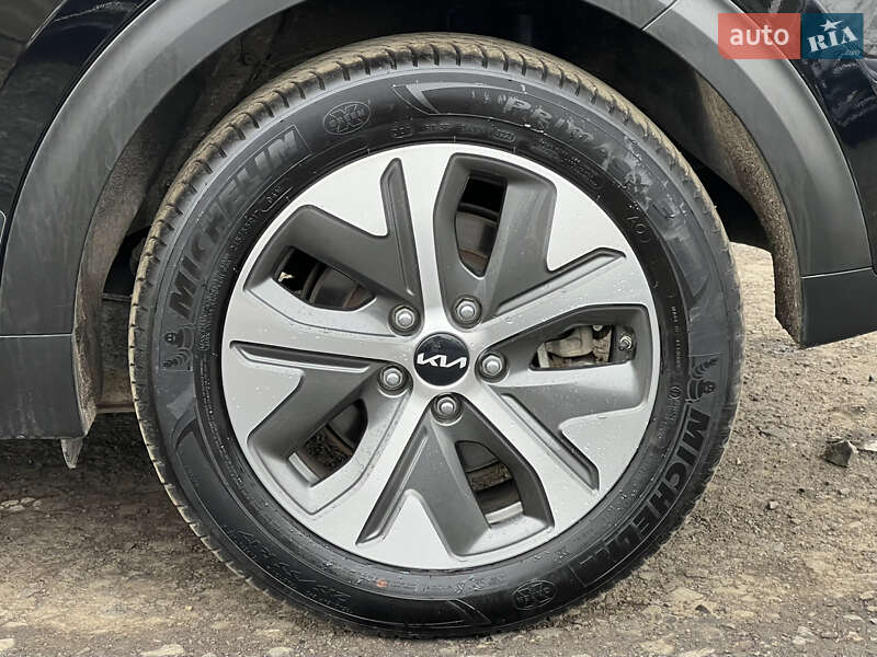 Внедорожник / Кроссовер Kia Niro 2022 в Луцке
