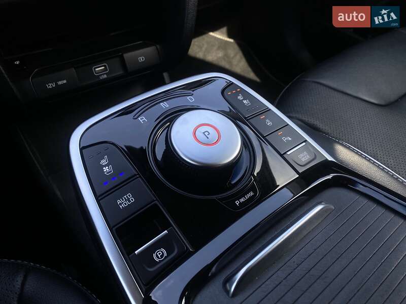 Внедорожник / Кроссовер Kia Niro 2020 в Львове