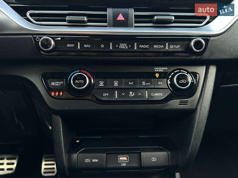 Внедорожник / Кроссовер Kia Niro 2022 в Львове