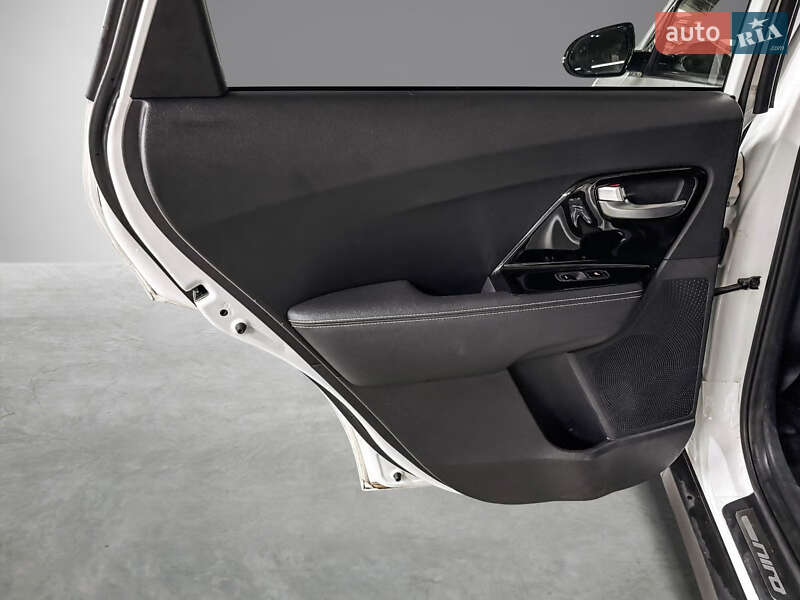 Внедорожник / Кроссовер Kia Niro 2021 в Виннице фото 12 Внедорожник / Кроссовер Kia Niro 2021 в Виннице