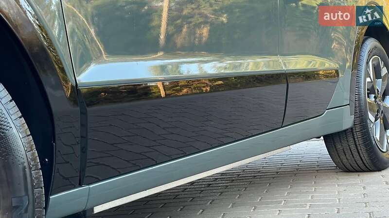 Внедорожник / Кроссовер Kia Niro 2024 в Хырове