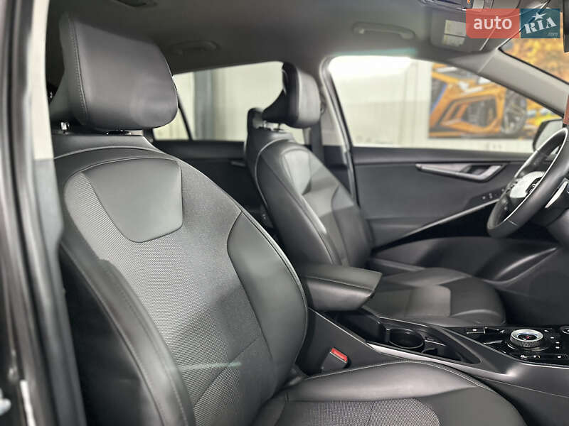 Внедорожник / Кроссовер Kia Niro 2022 в Дрогобыче