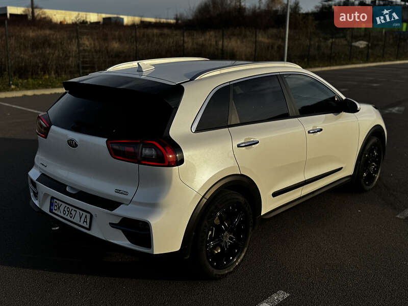 Внедорожник / Кроссовер Kia Niro 2019 в Ровно