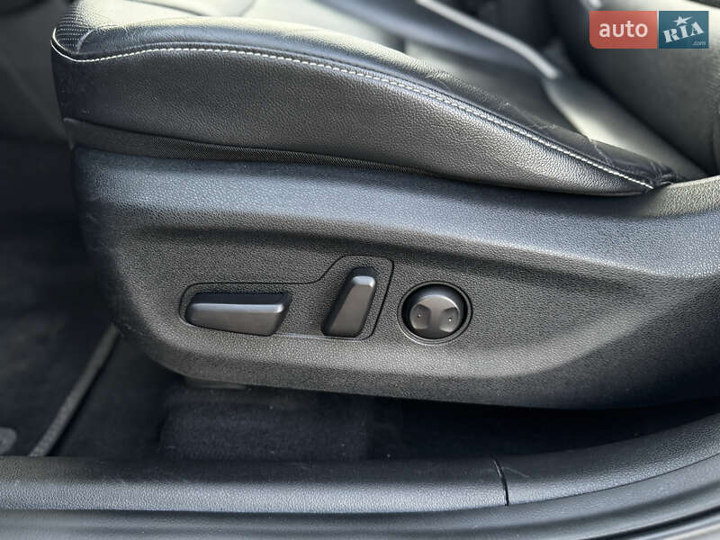 Внедорожник / Кроссовер Kia Niro 2019 в Ровно