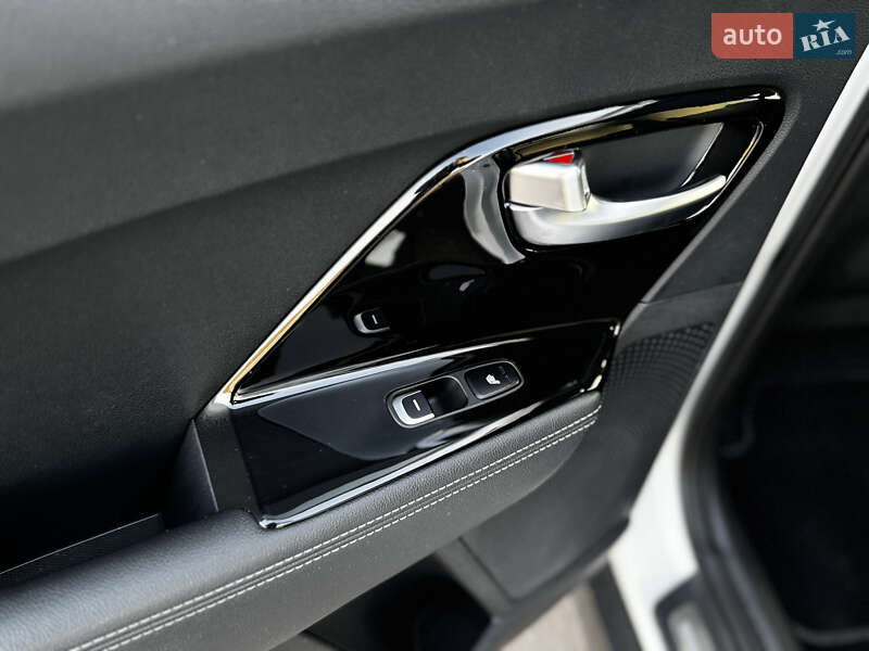 Внедорожник / Кроссовер Kia Niro 2019 в Ровно