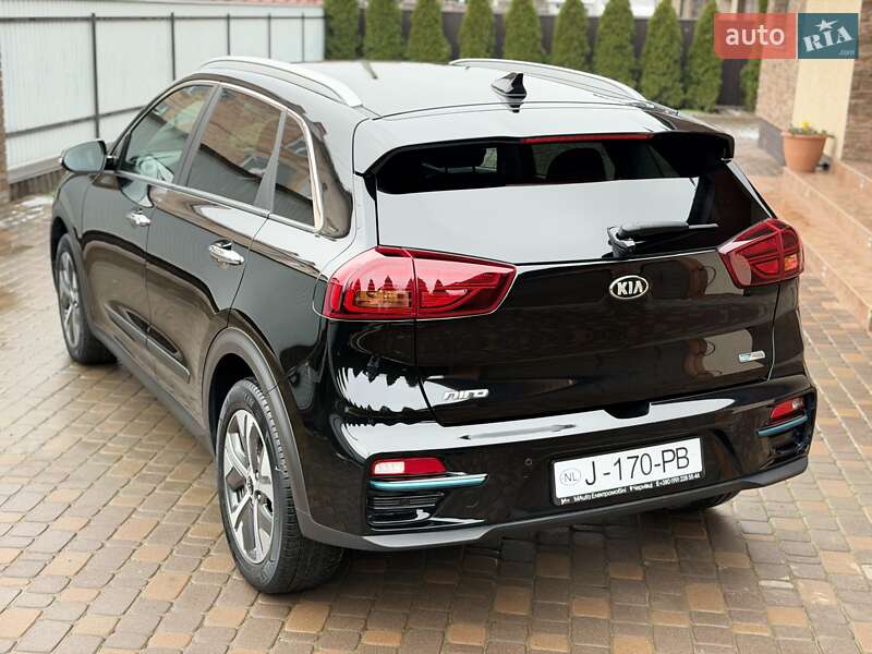 Внедорожник / Кроссовер Kia Niro 2020 в Черновцах