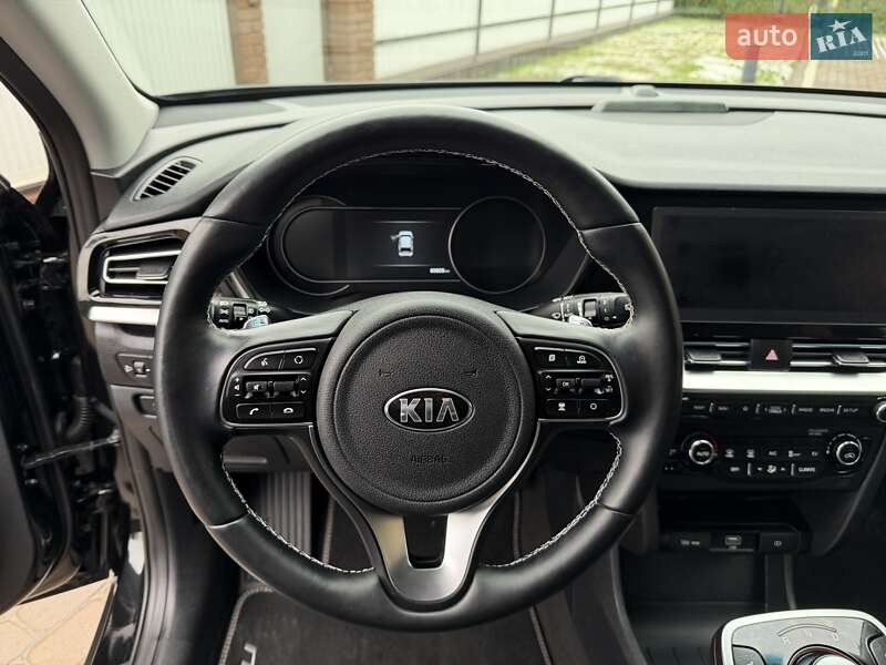 Внедорожник / Кроссовер Kia Niro 2020 в Черновцах