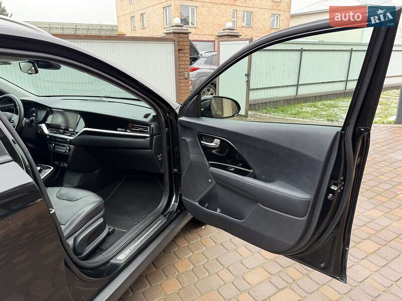 Внедорожник / Кроссовер Kia Niro 2020 в Черновцах