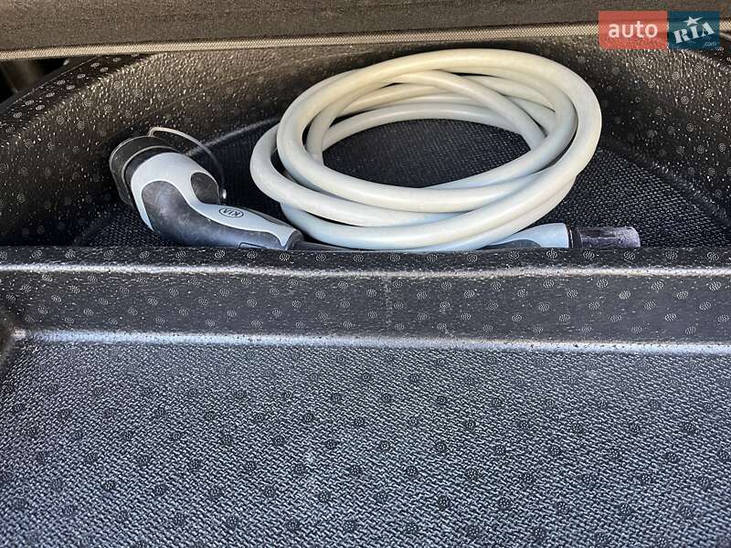 Внедорожник / Кроссовер Kia Niro 2020 в Львове