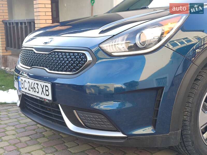 Внедорожник / Кроссовер Kia Niro 2018 в Новом Роздоле