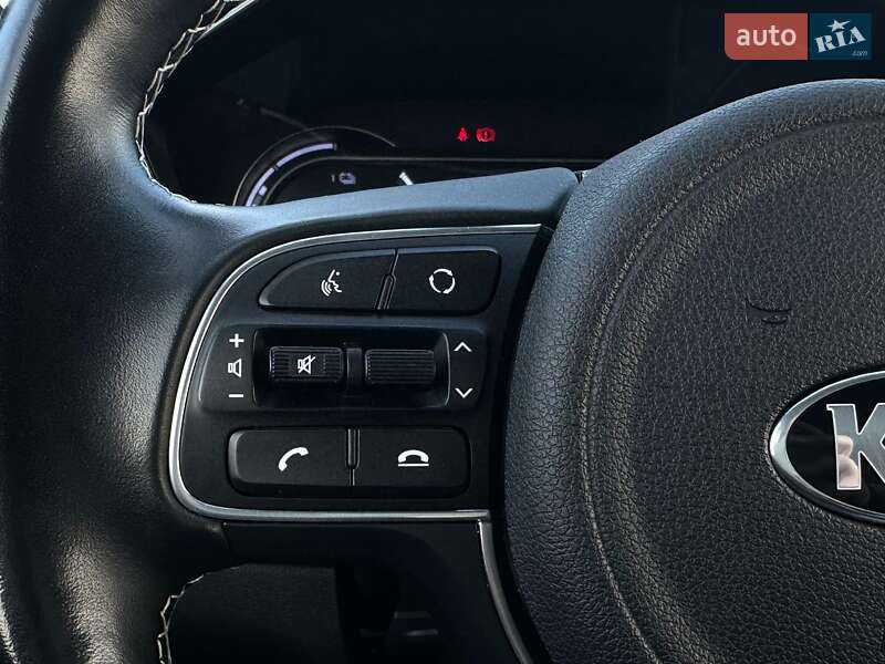 Внедорожник / Кроссовер Kia Niro 2020 в Львове