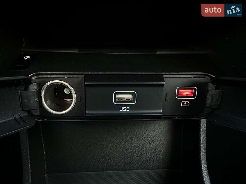 Внедорожник / Кроссовер Kia Niro 2020 в Львове