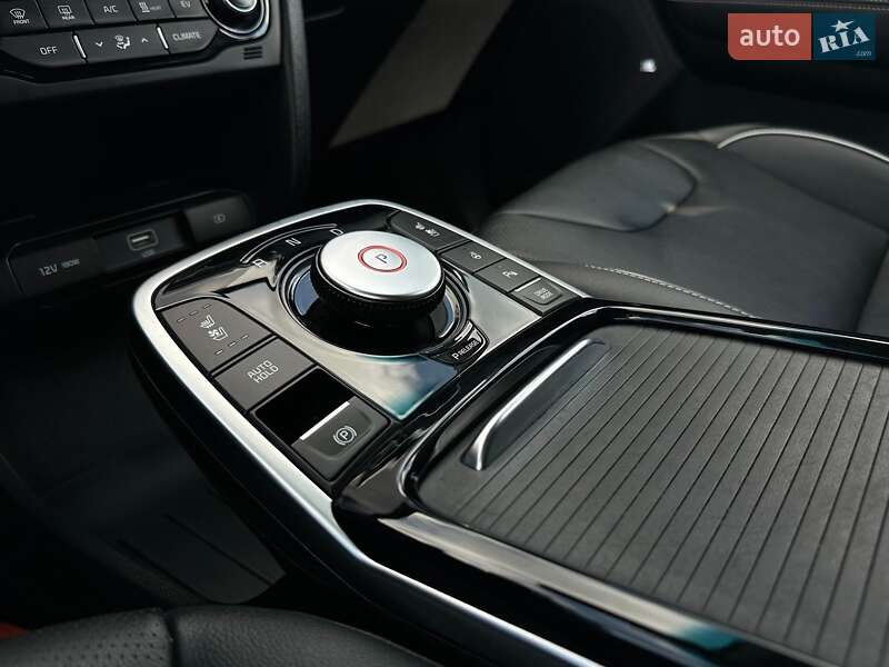 Внедорожник / Кроссовер Kia Niro 2020 в Львове