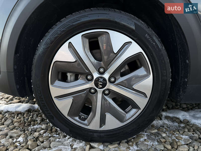 Внедорожник / Кроссовер Kia Niro 2021 в Львове