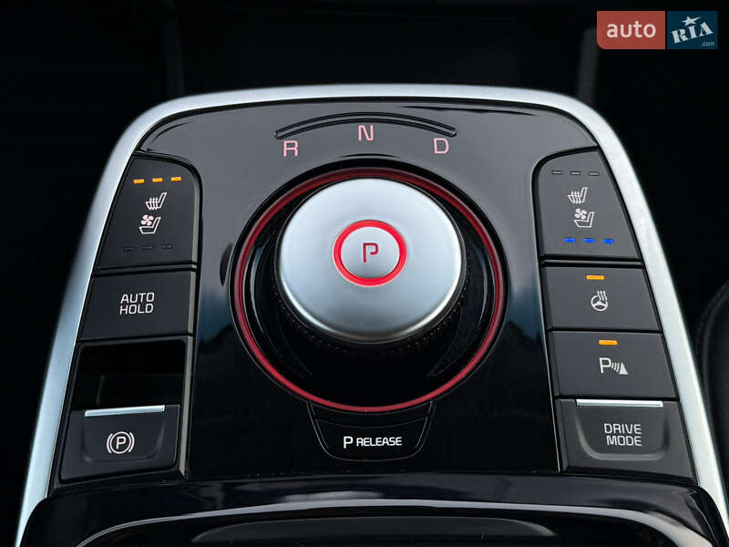 Внедорожник / Кроссовер Kia Niro 2021 в Львове