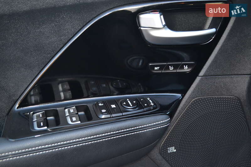 Внедорожник / Кроссовер Kia Niro 2020 в Ровно