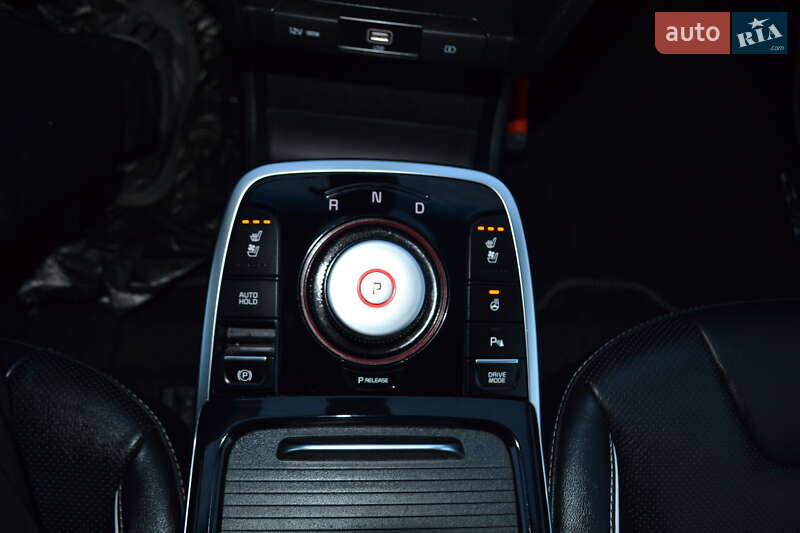 Внедорожник / Кроссовер Kia Niro 2020 в Ровно