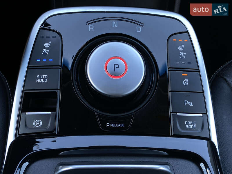 Внедорожник / Кроссовер Kia Niro 2020 в Львове