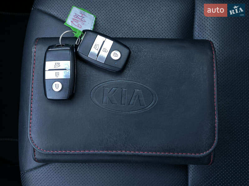 Внедорожник / Кроссовер Kia Niro 2020 в Львове