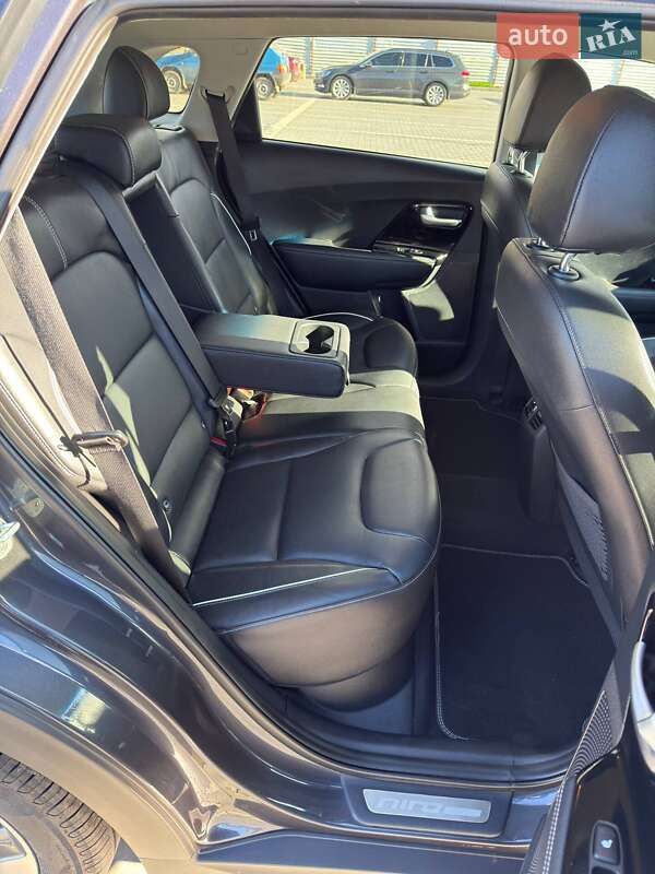 Внедорожник / Кроссовер Kia Niro 2019 в Кривом Роге