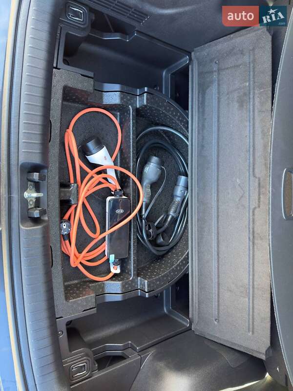 Внедорожник / Кроссовер Kia Niro 2019 в Кривом Роге