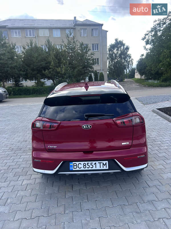 Внедорожник / Кроссовер Kia Niro 2017 в Золочеве