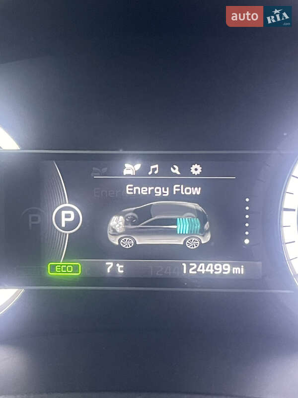 Внедорожник / Кроссовер Kia Niro 2017 в Чернигове