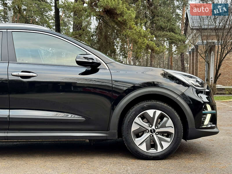 Позашляховик / Кросовер Kia Niro 2022 в Києві фото 17 Позашляховик / Кросовер Kia Niro 2022 в Києві