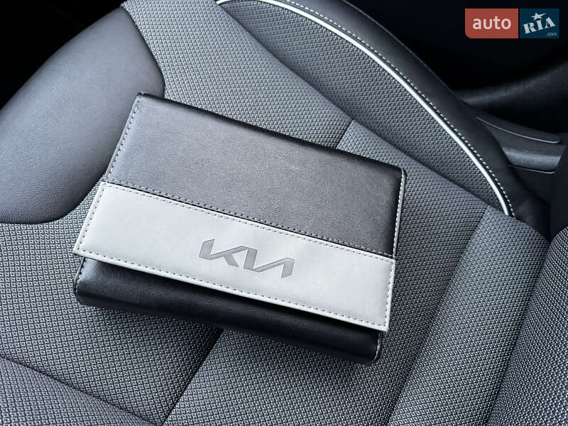 Позашляховик / Кросовер Kia Niro 2022 в Києві фото 63 Позашляховик / Кросовер Kia Niro 2022 в Києві