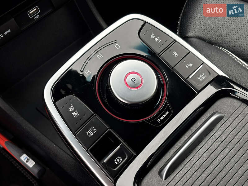 Внедорожник / Кроссовер Kia Niro 2020 в Львове