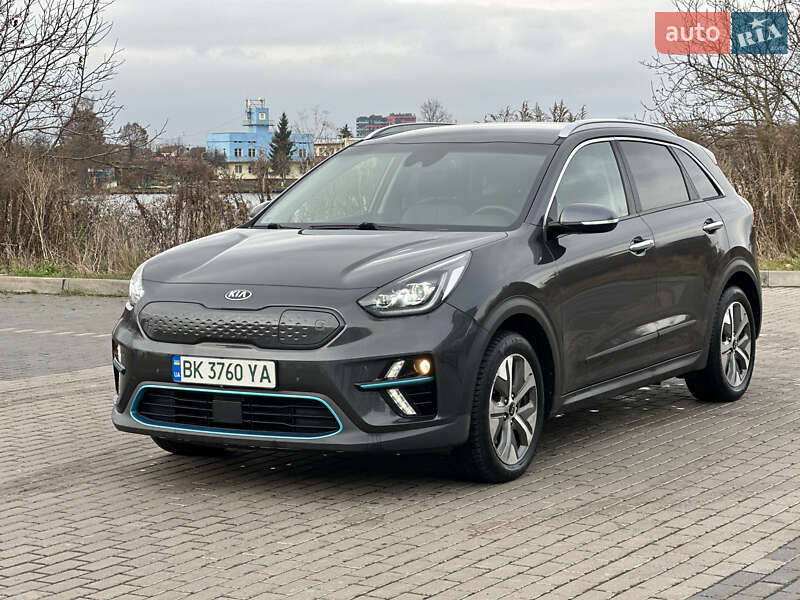 Внедорожник / Кроссовер Kia Niro 2019 в Ровно фото 5 Внедорожник / Кроссовер Kia Niro 2019 в Ровно