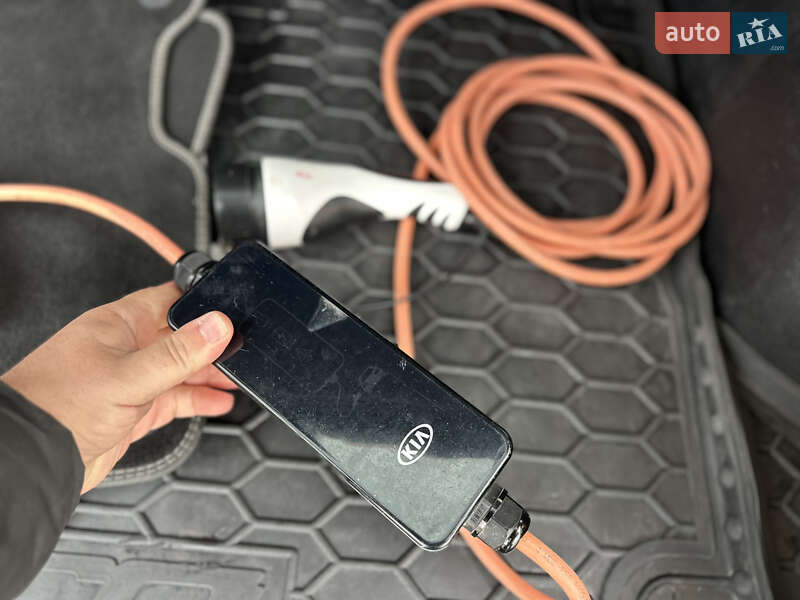 Внедорожник / Кроссовер Kia Niro 2019 в Ровно фото 17 Внедорожник / Кроссовер Kia Niro 2019 в Ровно