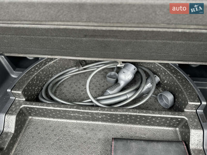 Внедорожник / Кроссовер Kia Niro 2019 в Ровно фото 21 Внедорожник / Кроссовер Kia Niro 2019 в Ровно