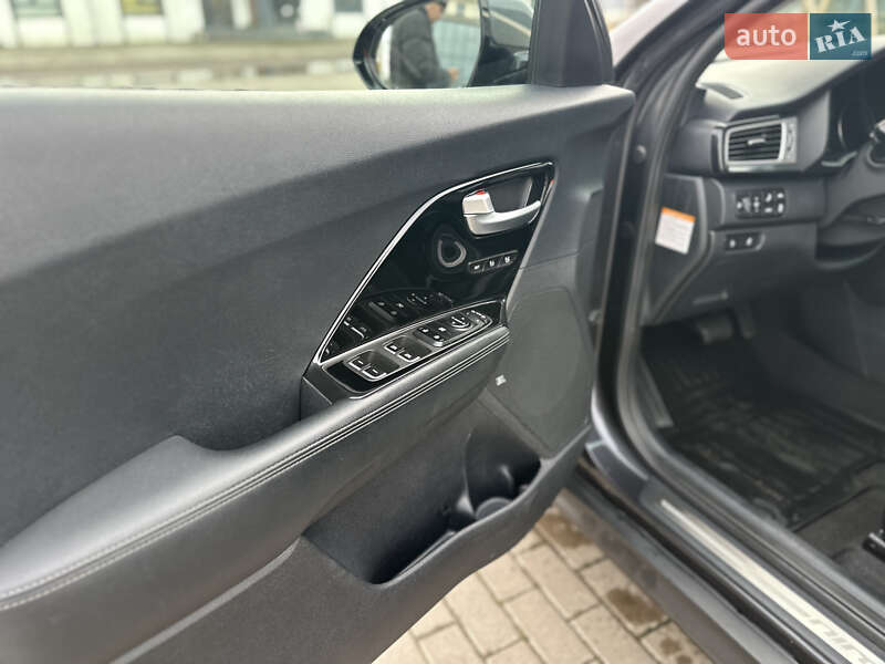 Внедорожник / Кроссовер Kia Niro 2019 в Ровно фото 34 Внедорожник / Кроссовер Kia Niro 2019 в Ровно