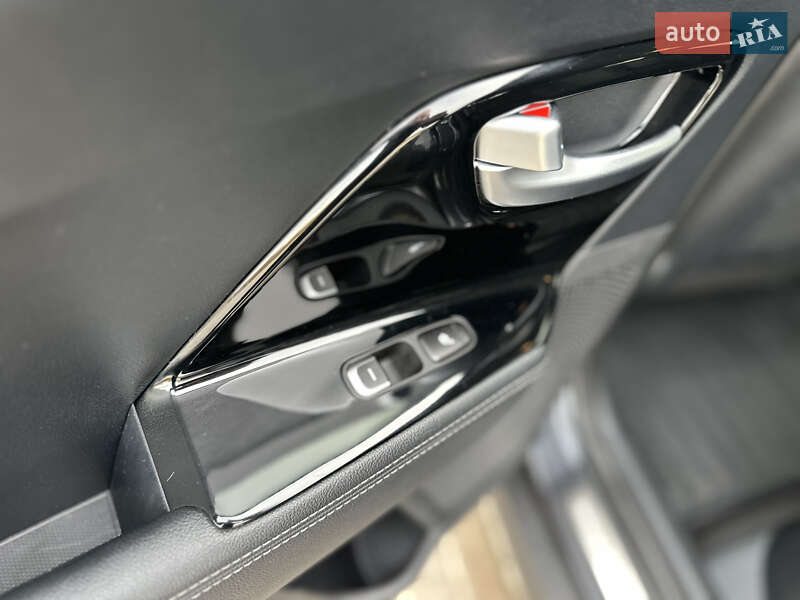 Внедорожник / Кроссовер Kia Niro 2019 в Ровно фото 42 Внедорожник / Кроссовер Kia Niro 2019 в Ровно