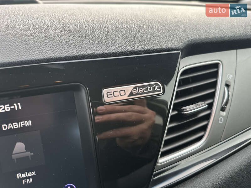 Внедорожник / Кроссовер Kia Niro 2019 в Ровно фото 62 Внедорожник / Кроссовер Kia Niro 2019 в Ровно