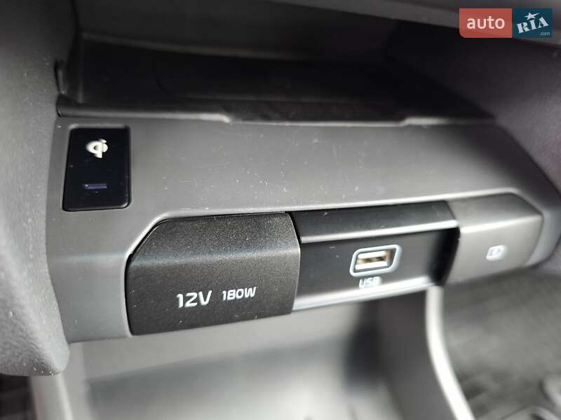 Позашляховик / Кросовер Kia Niro 2020 в Луцьку