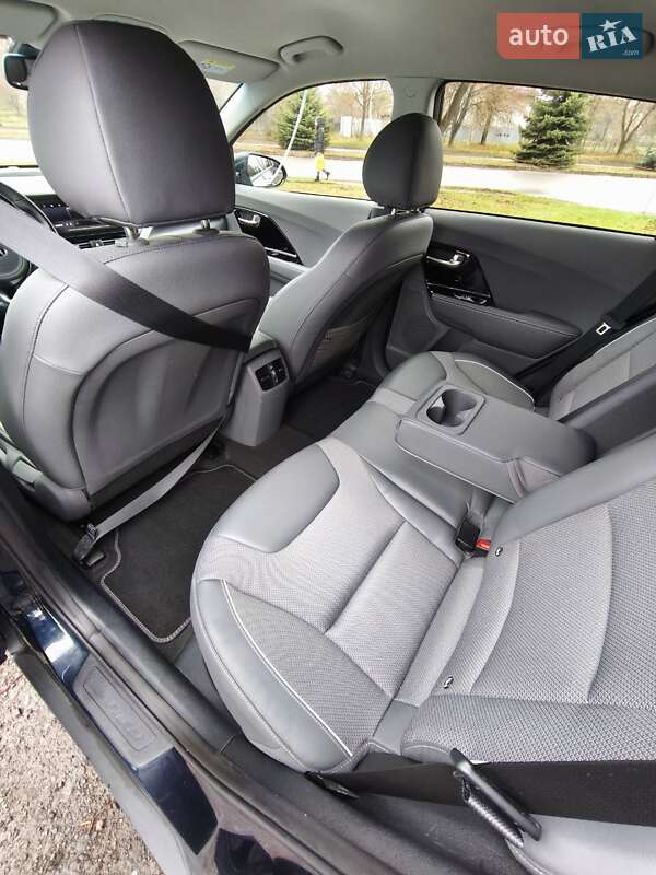 Позашляховик / Кросовер Kia Niro 2020 в Луцьку