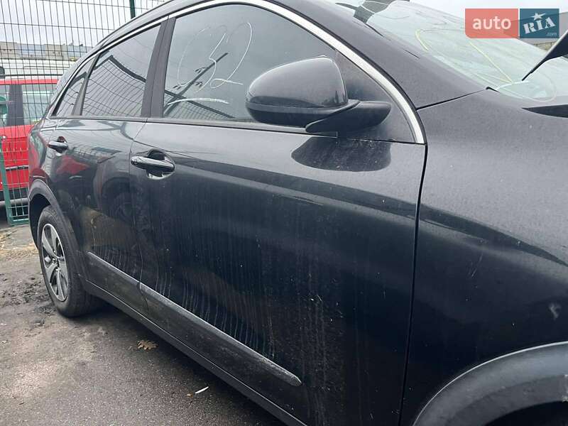 Внедорожник / Кроссовер Kia Niro 2019 в Киеве